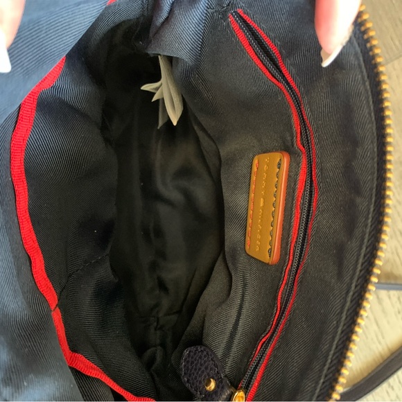 Tommy Hilfiger Cross Body Bag in Navy - Picture 8 of 13